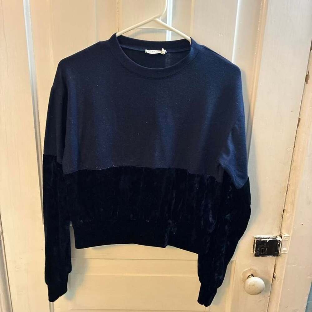 Chlo & Katie Navy Blue Velvet and Satin Color-Blocked Sweater